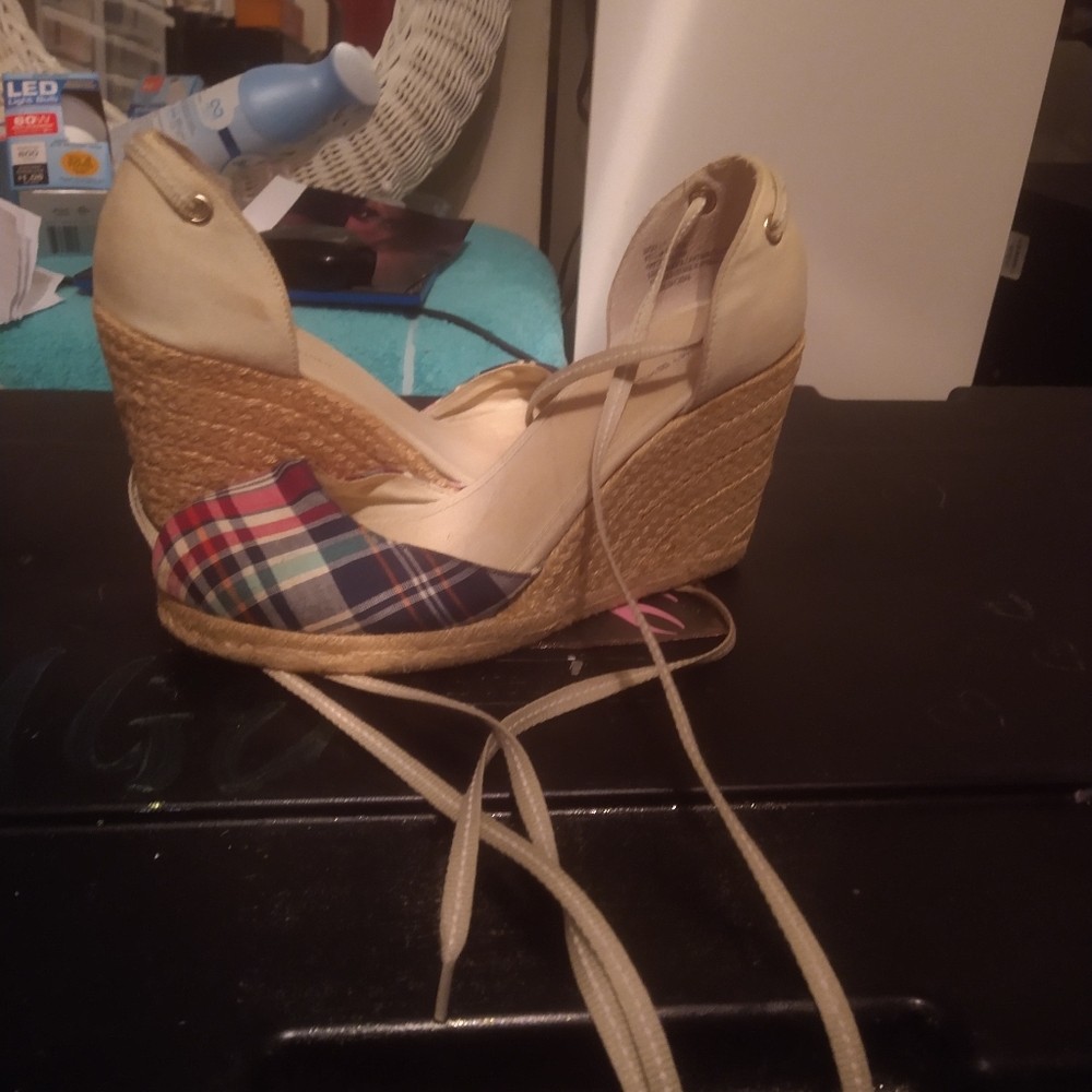 Shoes - Picture 3 of 3